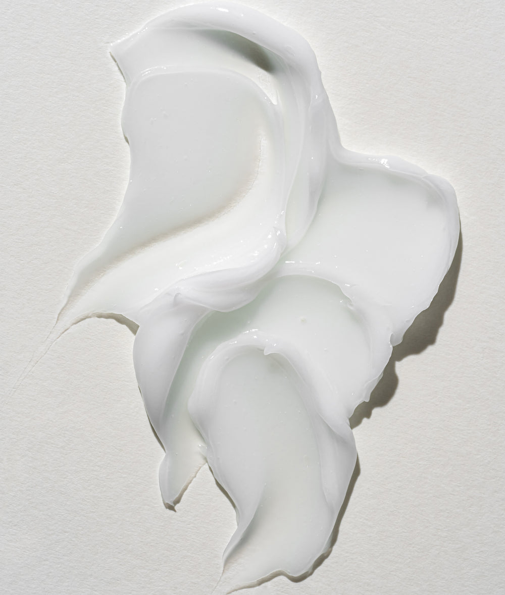 weightless oil free moisturizer texture swipe