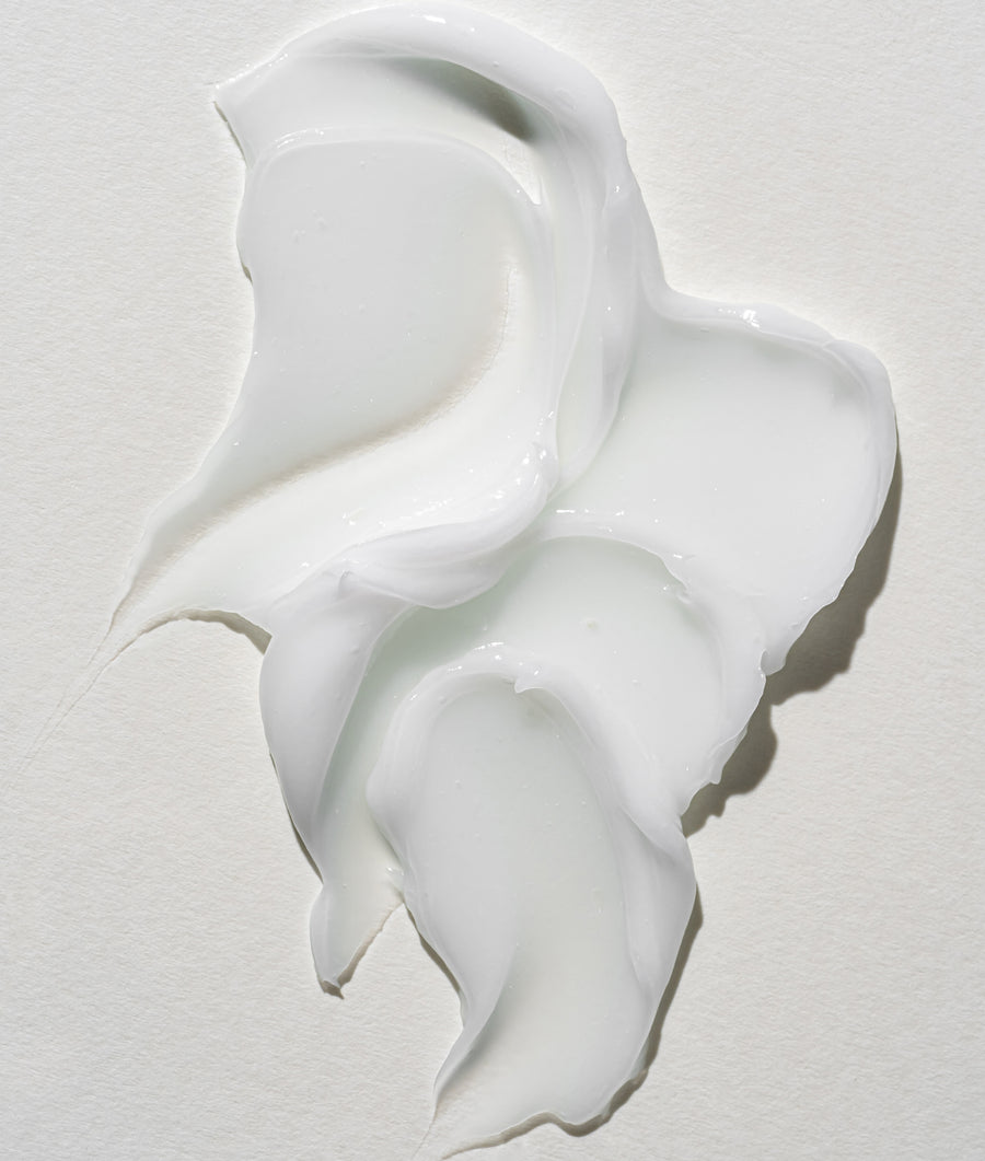 weightless oil free moisturizer texture swipe