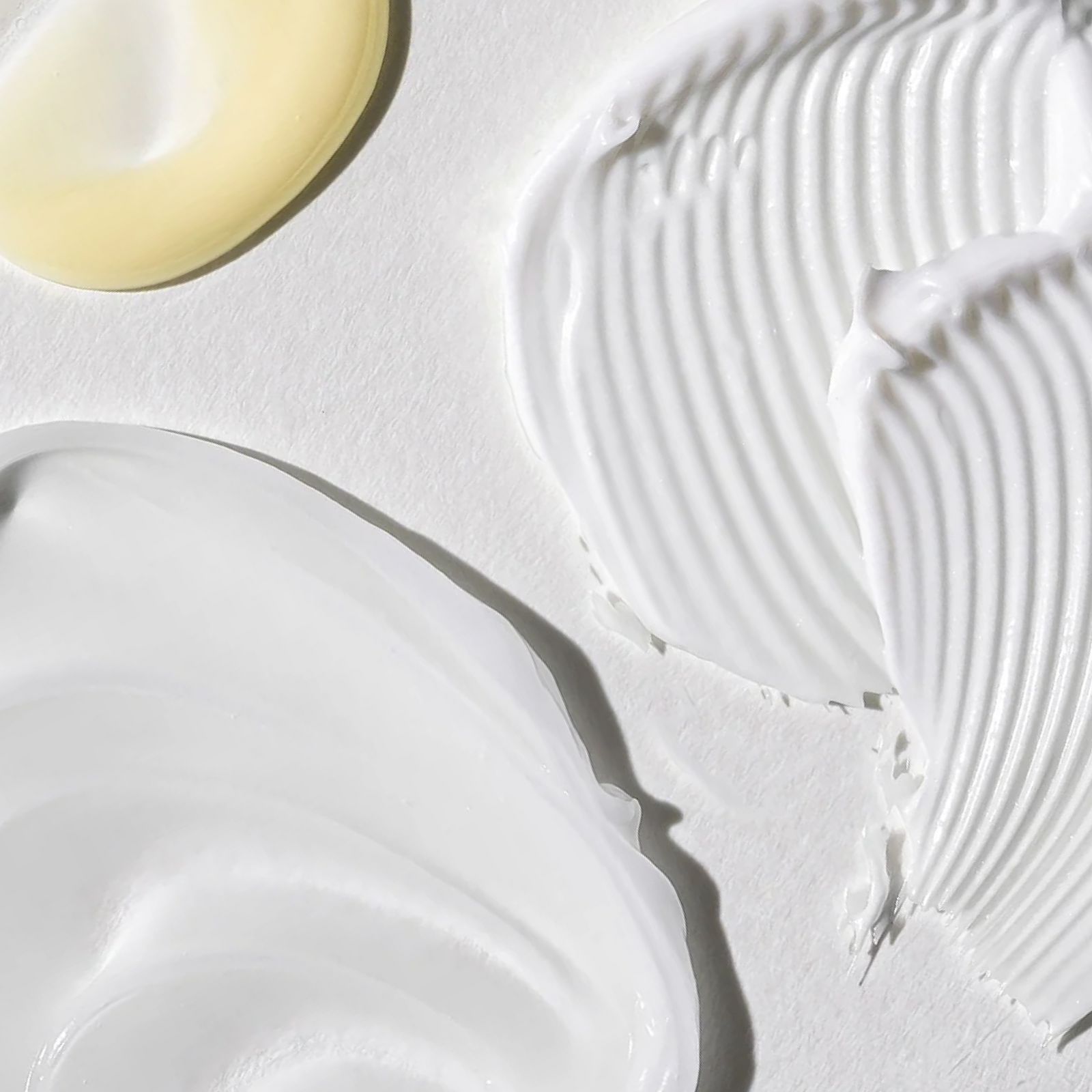 Types of Moisturizer: Weightless Oil-Free vs. Hydration Peptide Cream