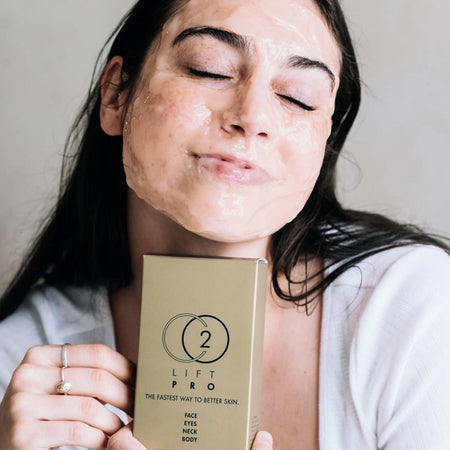 Model using the gel mask