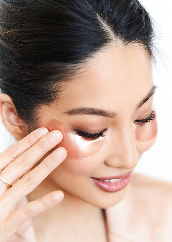 Model wearing Eye Mask